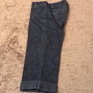 Women’s Gap capris